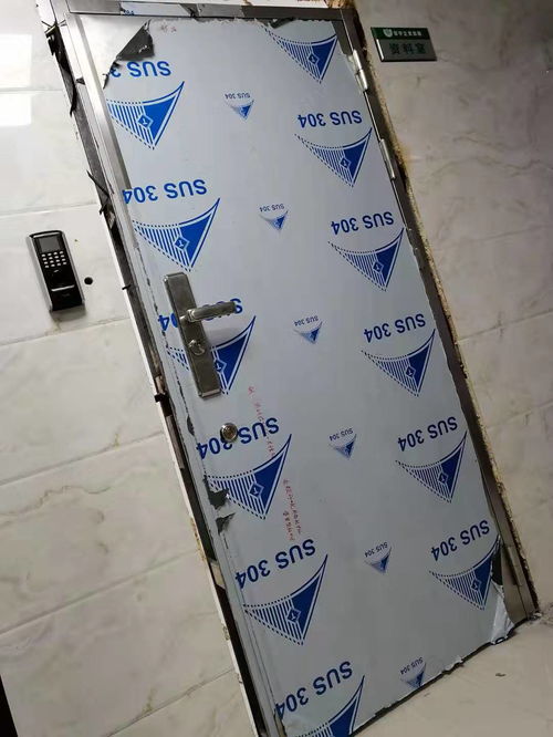 珠海制药厂库房防盗门选购指南 不锈钢双锁管理的价格与考量